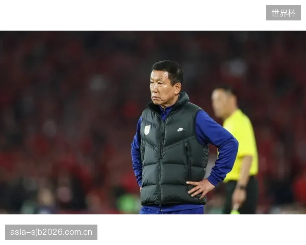 崔康熙客场战术趋于保守，泰山队运动战创造力严重匮乏。